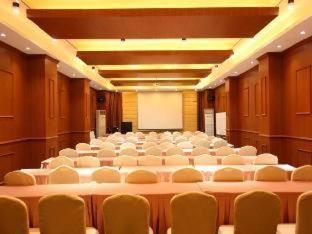 Jinjiang Inn Select Wuxi Donglin Square Metro Station Shanyang  Номер фото